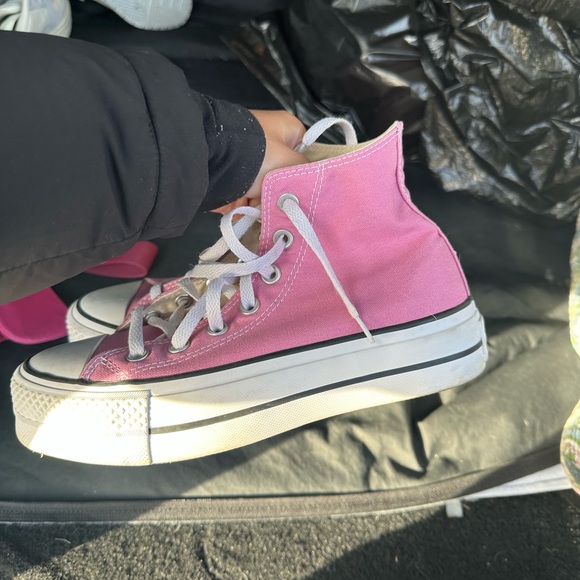 pink converse platform - Picture 3 of 3